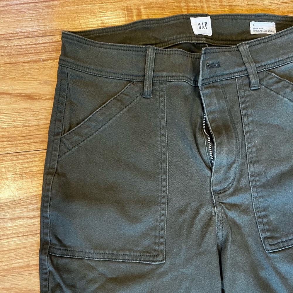 Gap High Rise Universal Legging Size 8